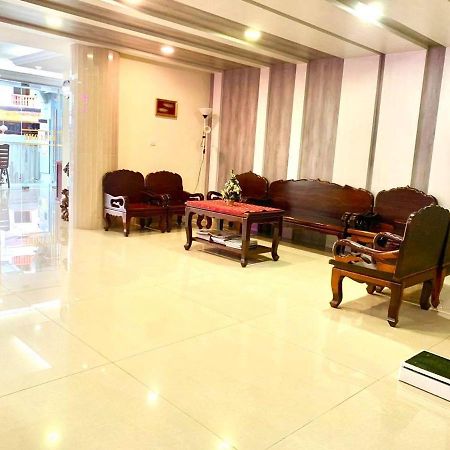 Centrana Hotel Phnom Penh Exterior photo